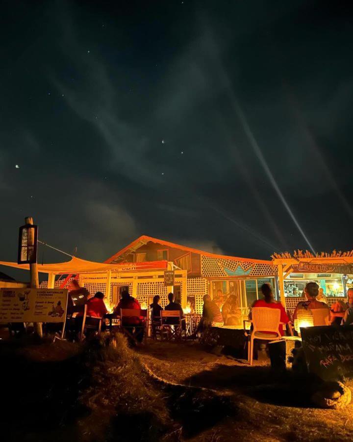 Lobo Hostel Bar كابو بولونيو المظهر الخارجي الصورة